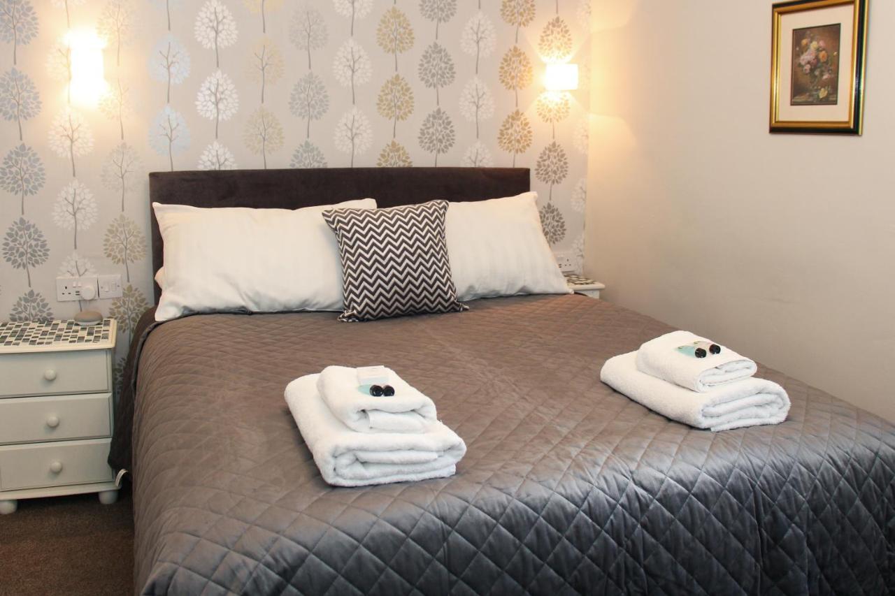 Cambridge House Room Only Accommodation For Adults Windermere Exteriör bild