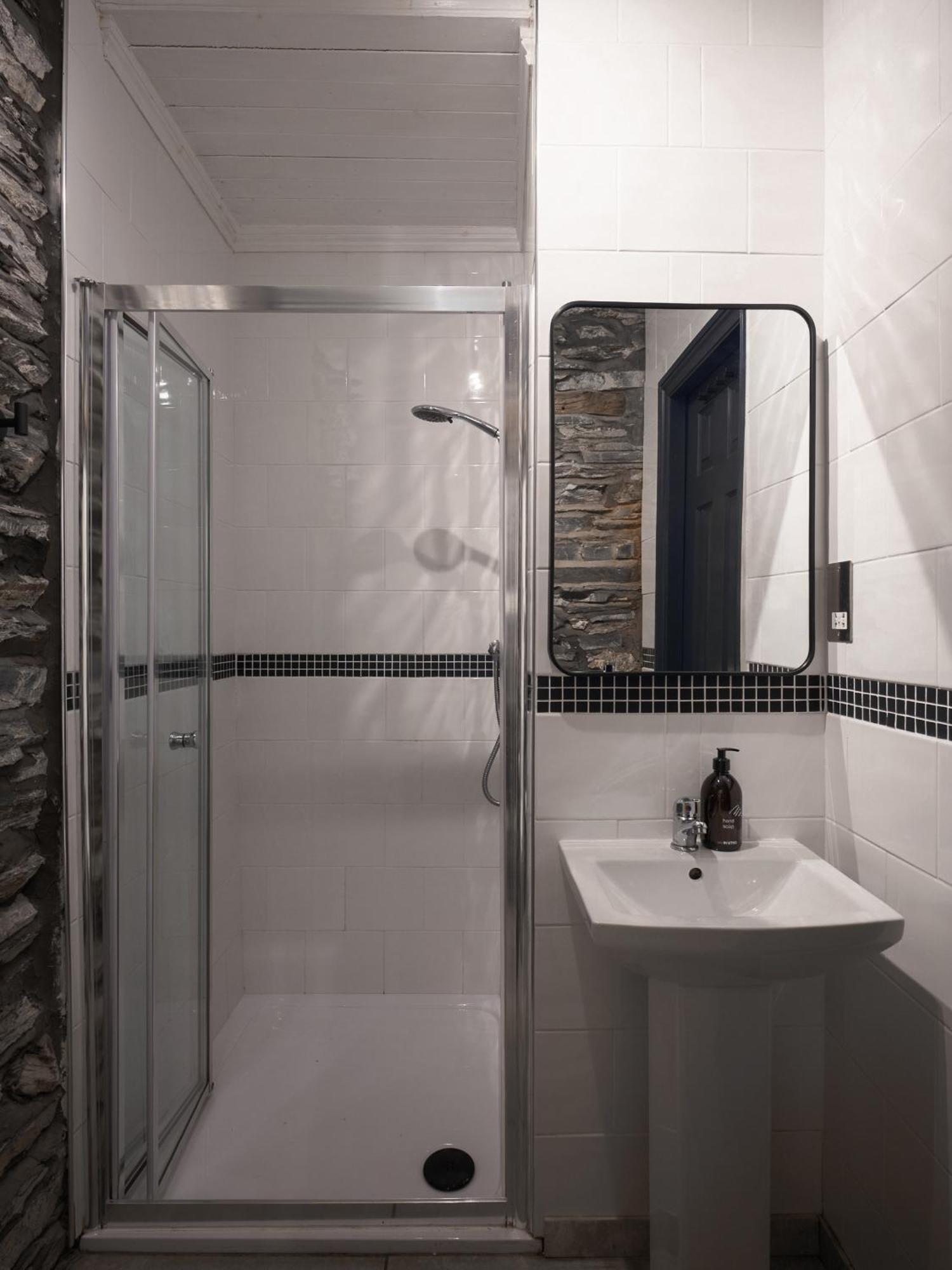 Cambridge House (Adults Only) Hotell Windermere Exteriör bild